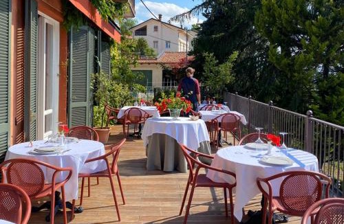 Monforte d'Alba Hotel | Felicin - Ristorante Albergo "Dimora Storica"