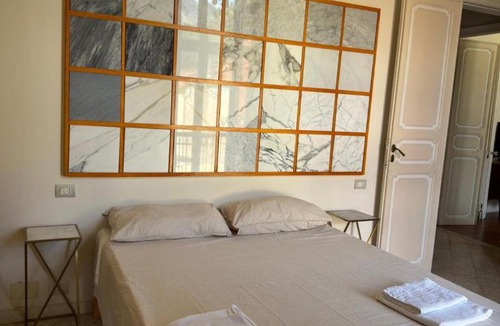 Carrara Apartment | Ferrando Apartments Camillo's House