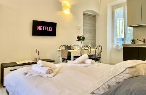 Finalborgo Apartment | [Finalborgo] Elegante e Indipendente - A/C e WiFi