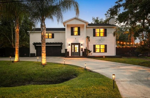 St. Augustine South House | Fire Pit & Patio 10 Min to Historic Downtown