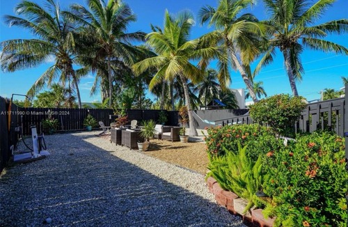 Twin Lakes House | "Fisherman's Dream: 3BR Key Largo Rental with Lagoon & Bay Access"