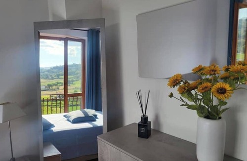 Guzman Apartment | Flat with Fireplace in the Historic Centre