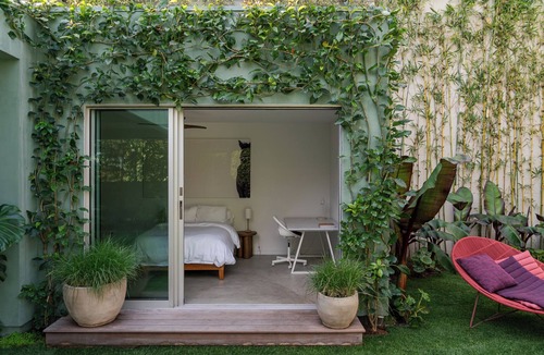 West Hollywood West Villa | Flora House Lush Get away in LA