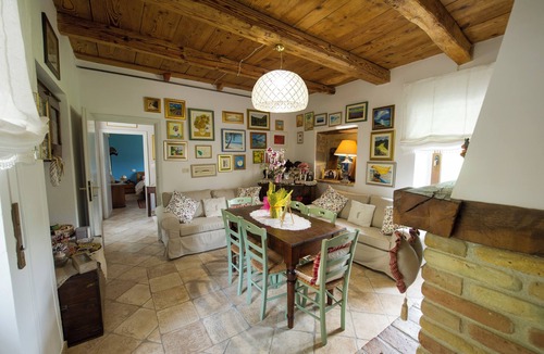 Marsia Bed & Breakfast | Flower Room