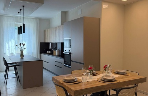 Camucia House | Frames of green - Cortona