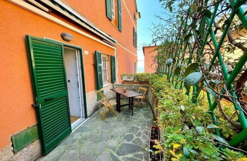 Framura Apartment | Framura, Ampio appartamento con terrazzo vista mare