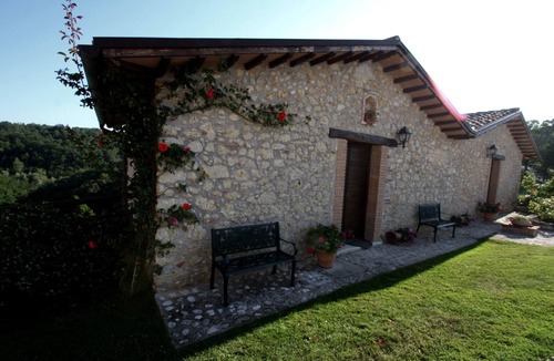 Rocca Ranieri House | From old hay shed to beautiful stone outbuilding