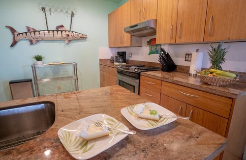 Key West Condo | Frost Free at 1800 Atlantic overlooking Smathers Beach top and the sunrise