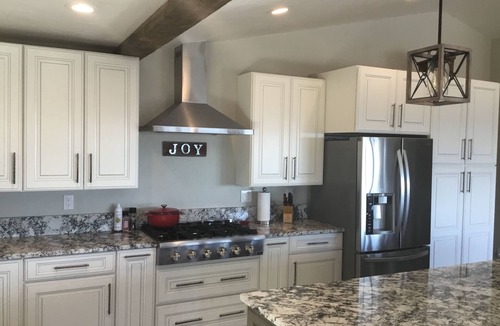 Richmond Hill Corridor House | Ft Figston Paradise with Pikes Peak View, Gourmet Kitchen & Trager