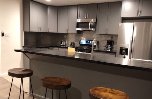 Walnut Valley House | Fully Remodeled 4BR/3BR Beautiful House with 185+ TV channels