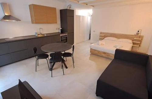 Lubiana Apartment | FuoriPorta Affitti Brevi - Le Petit Arc