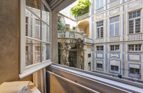 Genoa Historical Centre Apartment | Garibaldi Glamorous Apartment by Wonderful Italy