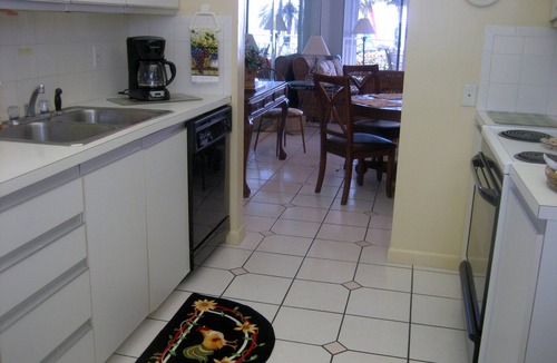 Key West Condo | GATED OCEANFRONT CONDO AT SMATHER'S BEACH