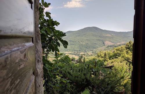 Castelnuovo di Val di Cecina House | Gemütliches Haus im Historischen Ortskern mit Garten und Panoramablick