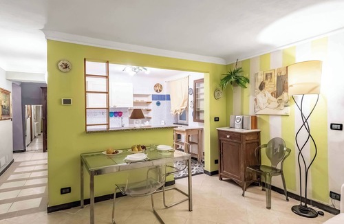 Castelletto Apartment | Genova House Via Caffaro, Genova, Italy