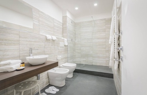Castelletto House | Genova46 Suites & Rooms