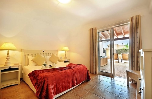 Meia Praia Hotel | Get Ready for Blissful Getaway! Full Kitchen, 2 Outdoor Pools, Free Parking!