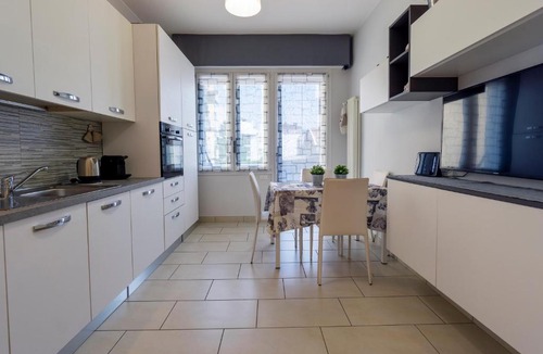 Saragozza-Porto Apartment | GetTheKey Pasubio Apartment