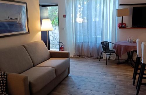 Cavi Hotel | Gian Paul Hotel