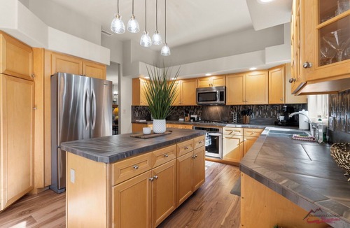 Dalton Ranch House | Golf Course, Hot Spring Close, Dalton Ranch!