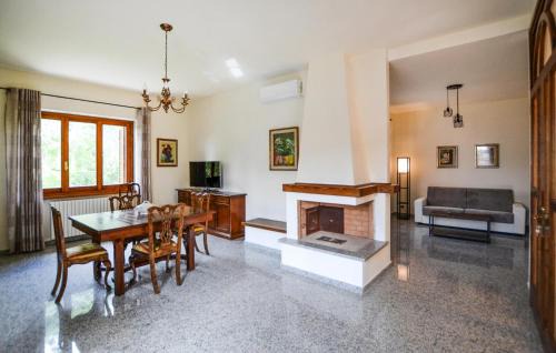 Monte San Savino Apartment | Gorgeous Apartment In Monte San Savino With Wifi