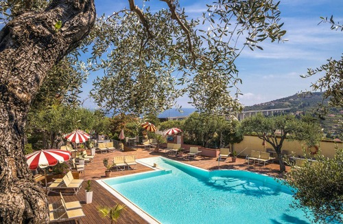 Poggi Apartment | Gorgeous apartment in Imperia IM with heated swimming pool