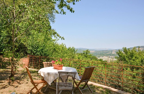 Radicondoli Apartment | Gorgeous apartment in Radicondoli