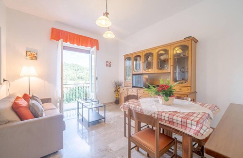 San Pietro Vara House | Gorgeous home in San Pietro Vara -SP- with WiFi