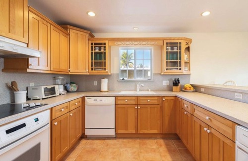 Islamorada House | Gorgeous Keys Vacation Home in Prestigious Neighborhood of Port Antigua