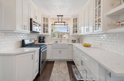 South Redlands House | Gorgeous South Redlands, CA 3 bed 2 bath Midcentury Modern!