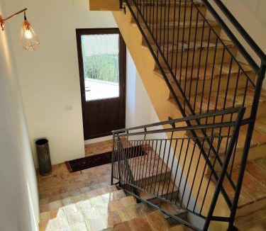 Penna San Giovanni Apartment | GrazieSole Agriturismo mattone