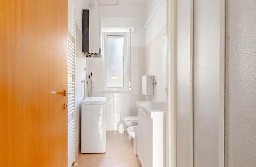 Fogliano Marina Apartment | Grazioso Trilocale con Patio WiFi top - P r a t u r e c c i Group