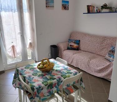Cogoleto Apartment | Green House