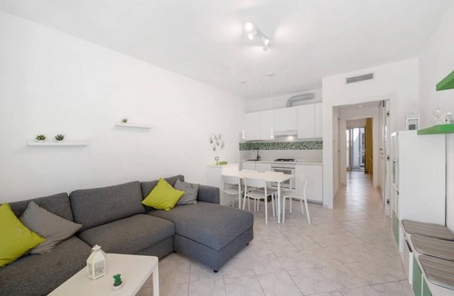 Arenzano Apartment | Green House - One Bedroom Apartment, Sleeps 4