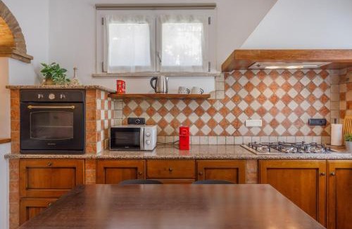 Castelvetro di Modena Apartment | Ground Floor with Private Patio in the Motor Valley