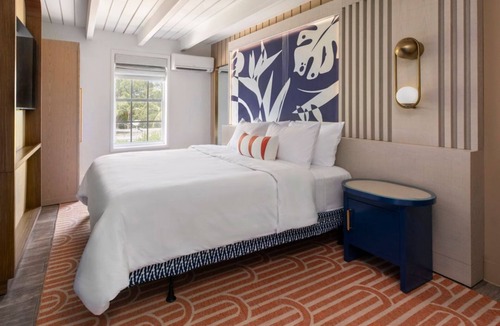 Islamorada Hotel | Guest Room, 1 King: Resort w/Marina and 3 Outdoor Pool | Free Parking