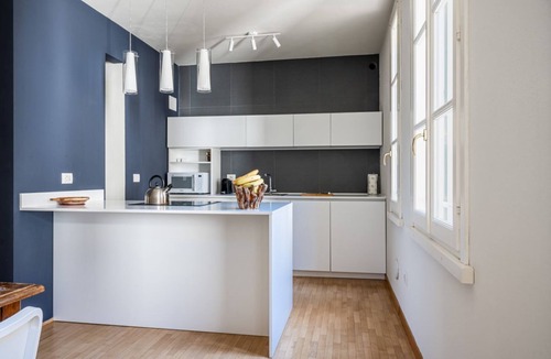 Oltretorrente Apartment | GuestHost - Apartment located on the second floor of a building with a lift.We are located in the historic center with a private garage for the exclusive use of guests.ATTENTION: We are located within the ZTL, to access it you must communicate the licens