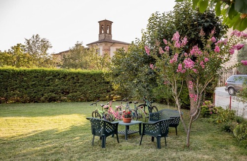 Gubbio Apartment | GuestHost - Central apartment that can accommodate up to 6 people, located in the east area (S. Martino-S. Lucia area) of Gubbio, in the hamlet of Perugia, a 300m walk from Teatro Romano and a 10 min walk from Piazza Grande and Palazzo dei Consoli.The fl