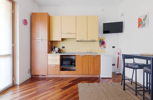 Affori House | GuestHost - Comfy Studio only 900m from Affori FN Station!