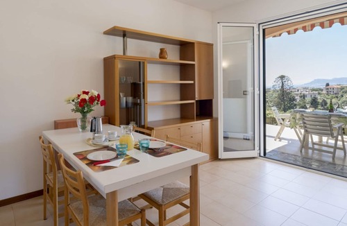 Bordighera Apartment | GuestHost - Into the Green! Bordighera Garden House x6