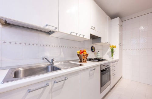 Parma City Centre Apartment | GuestHost - Large Apartment in the Historic Center of Parma