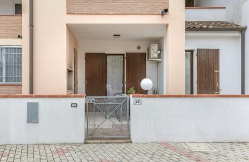Lido delle Nazioni Villa | GuestHost - Lido delle Nazioni Villa with Parking