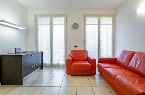 Pugliola Apartment | GuestHost - Piana di Solaro Modern Flat & Swimming Pool
