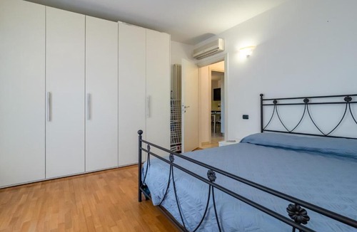 Pugliola Apartment | GuestHost - Piana di Solaro Modern Flat & Swimming Pool