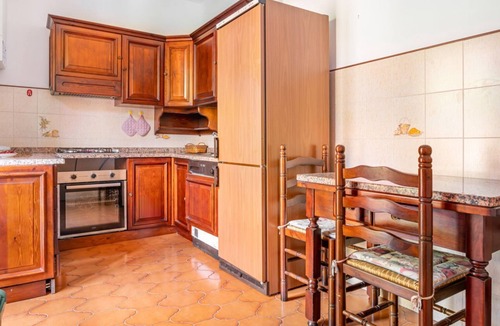 Piazza Apartment | GuestHost - Pretty independent villa on one floor of 126 sqm, ideal for 5 people, surrounded by greenery and with private garden.The accommodation is located in Piazza, just 5.5 km from Deiva Marina, a picturesque seaside village known for its beaches an