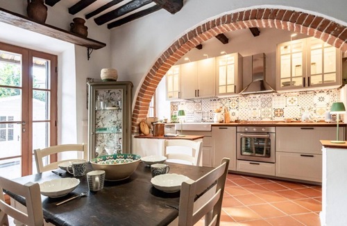 Ortonovo Apartment | GuestHost - The House of Five Moons-Quiet Escape