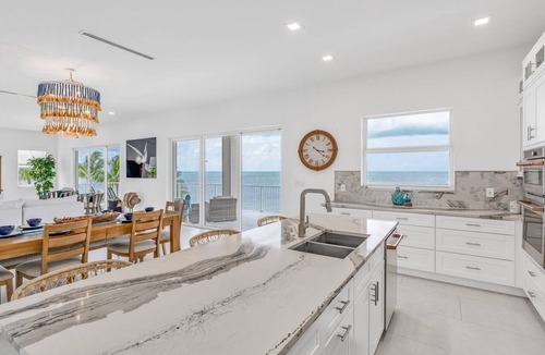 Marathon House | Gulfside Oasis a Dream on the Gulf