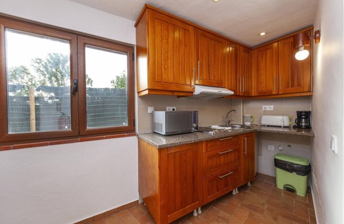 Abris Apartment | H - Amoreira Beach Studio in Montes de Praias Guesthouse in Aljezur
