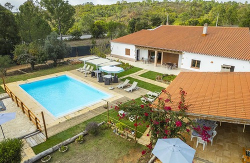 Abris Apartment | H - Monte Clerigo Beach Studio in Montes de Praias Guesthouse in Aljezur