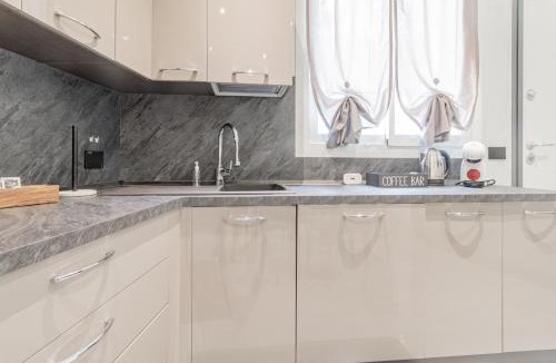 Bordighera Apartment | H11 SIMPLE HOME - Parcheggio